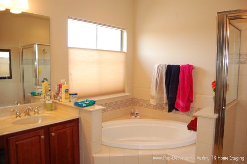 Austin Home Staging Before Picture of Bathroom